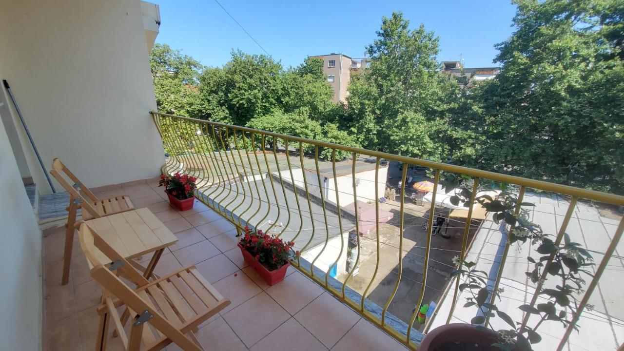 Traveler Hostel Shkodër Exteriör bild