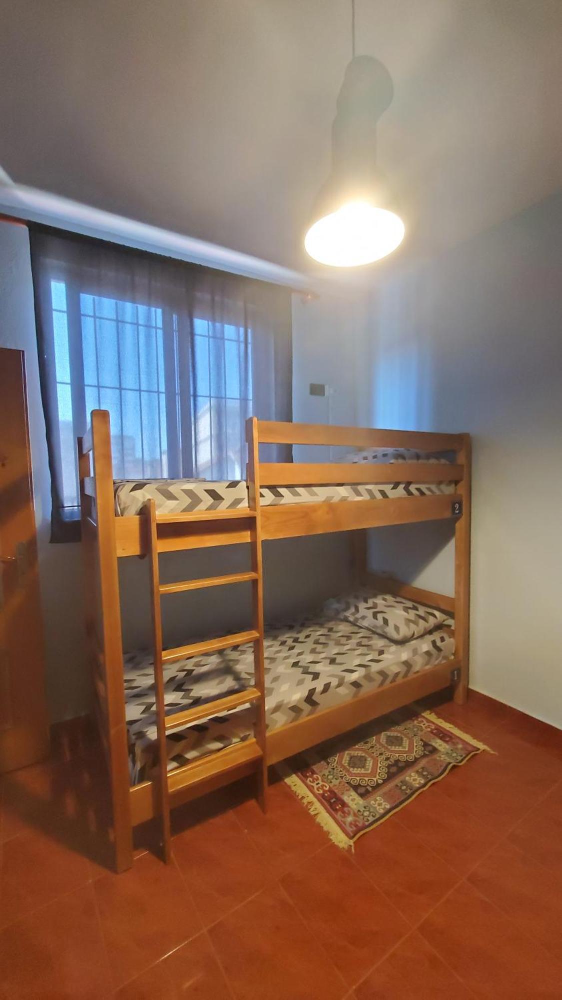 Traveler Hostel Shkodër Rum bild