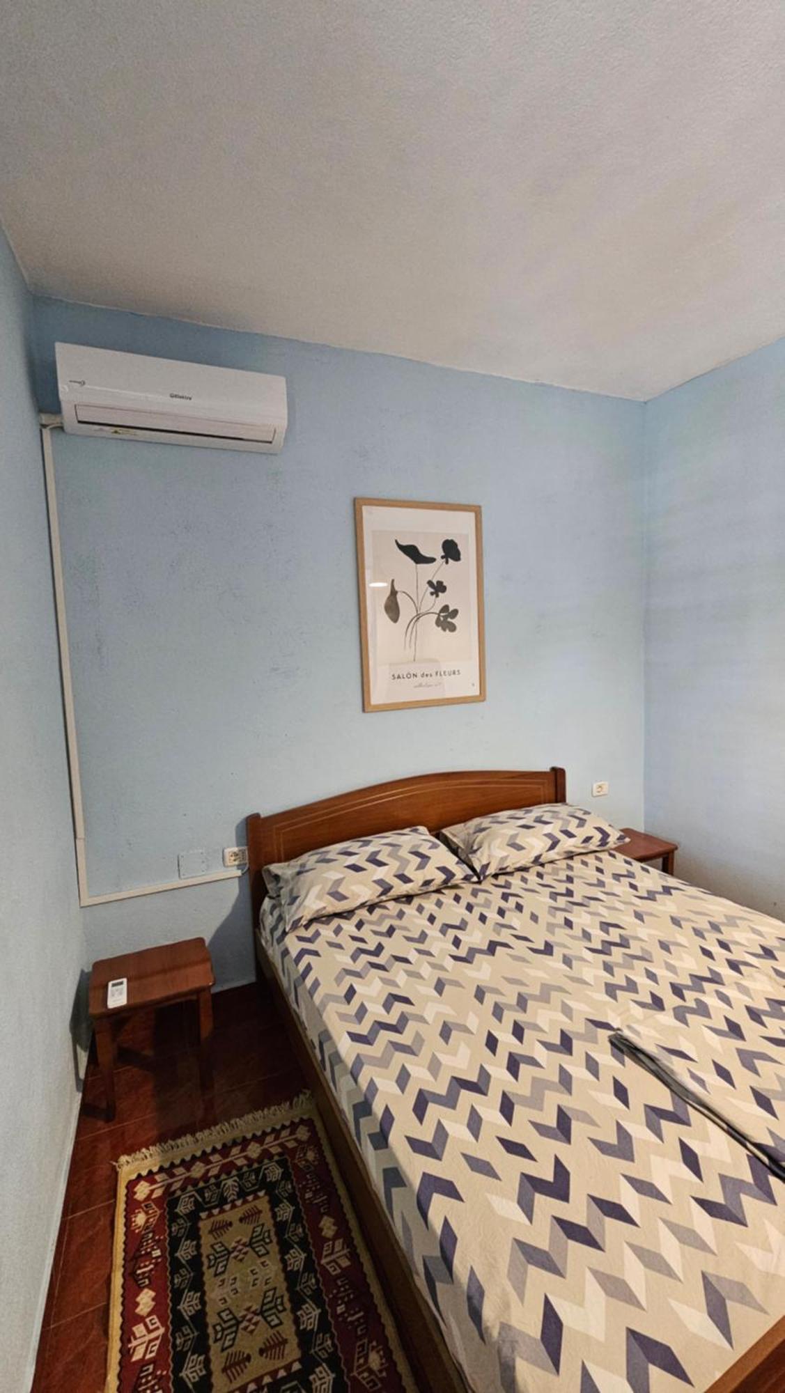 Traveler Hostel Shkodër Exteriör bild