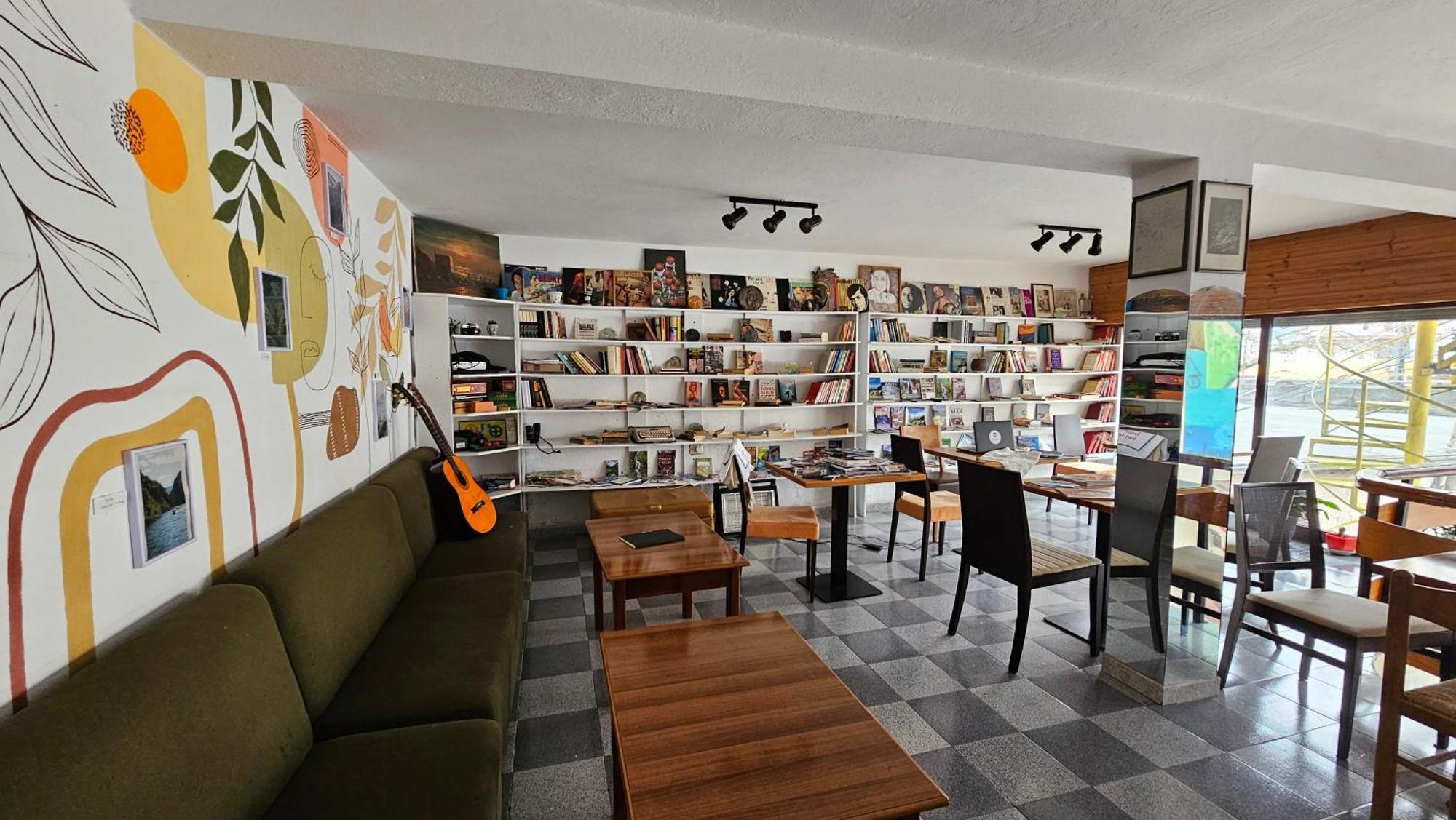 Traveler Hostel Shkodër Exteriör bild